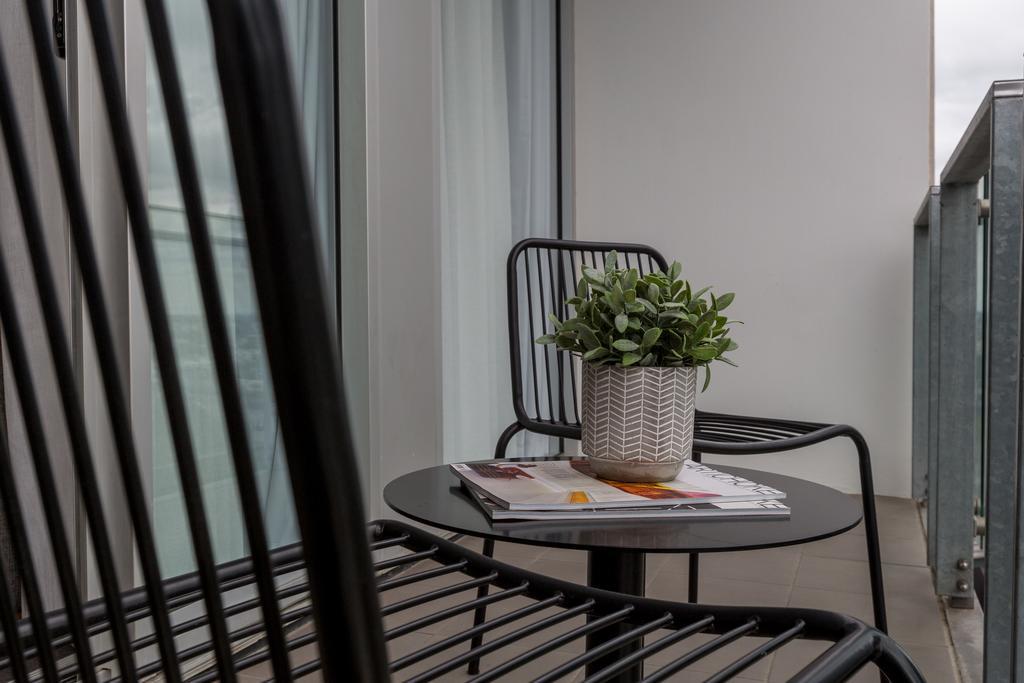 Aria Hotel Apartments Мельбурн Экстерьер фото